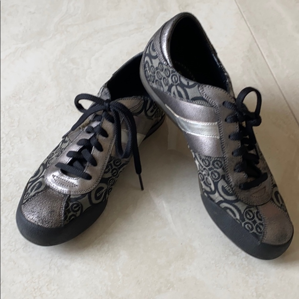 Marc Ecko Sneakers